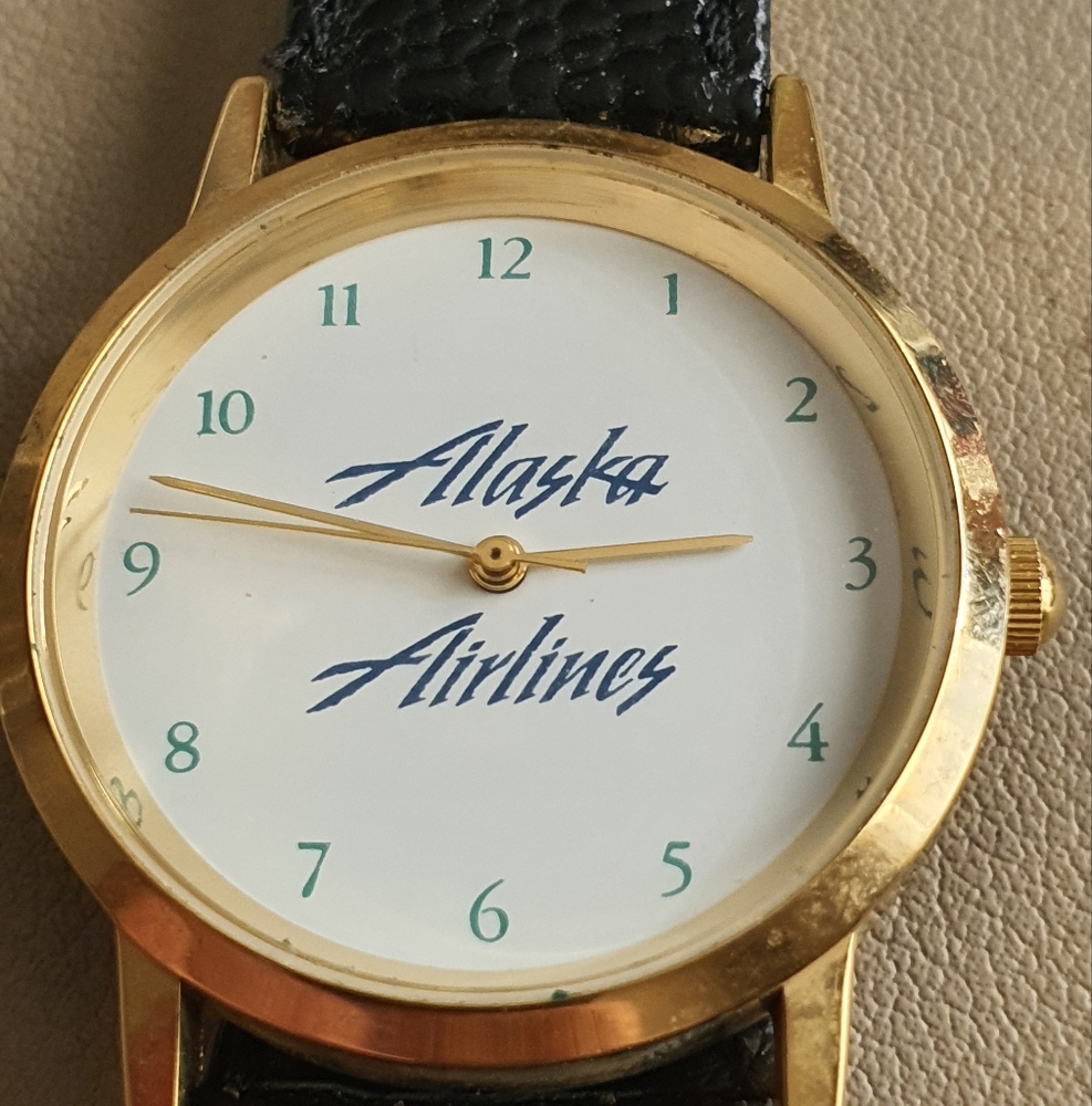 Vtg Alaska Airlines Goldtone/White Leather Promo Men's Watch *Send Offers*